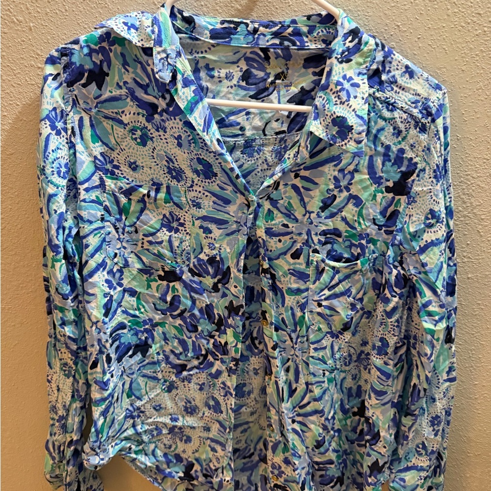 Lilly Pulitzer Women's Blue Patterned Shirt size xs great condition - Picture 2 of 4